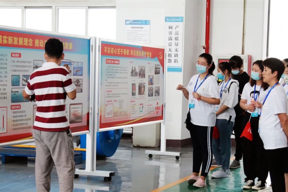 8-28-8.jpg 8-28-8.jpg