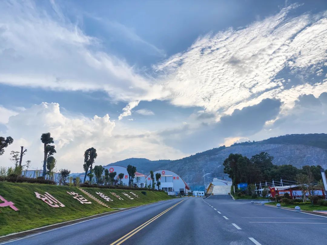 6af501ee115fd11fcb5f46f51030466c.jpg 6af501ee115fd11fcb5f46f51030466c.jpg